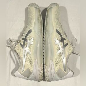 -SOLD- ASICS Gel Resolution 8 tennis shoes, M’s 10, soles: great condition